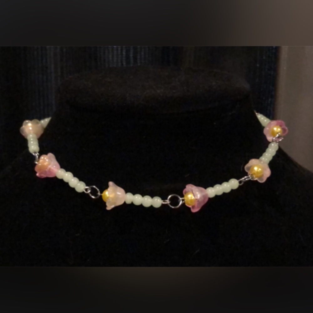 flower power choker